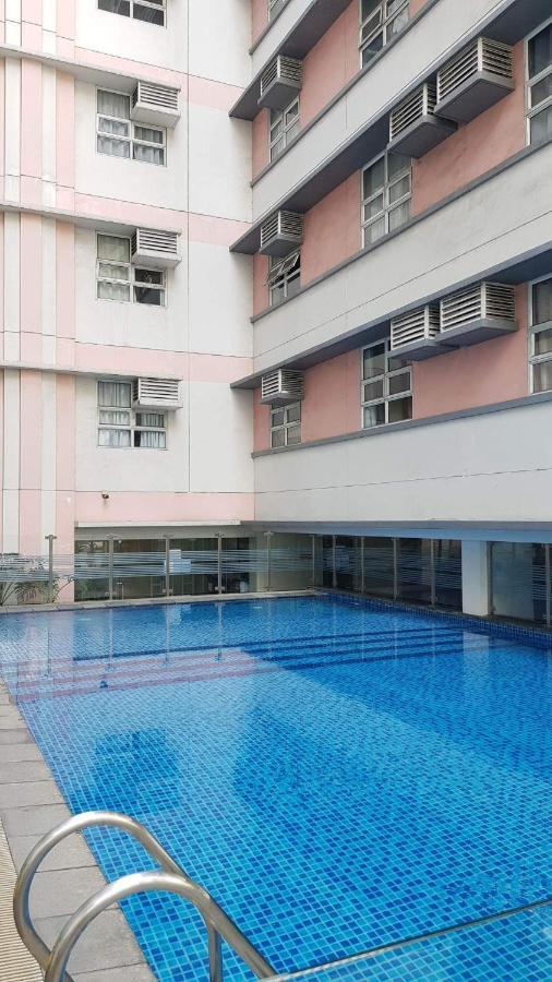 101 Newport Blvd C2 4F By Rechelle Nunag Pasay Exterior foto